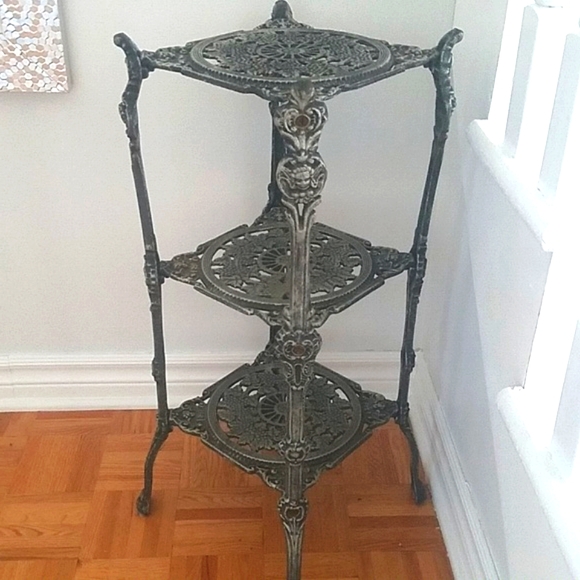 Other - Vintage Heavy Metal Plant Stand